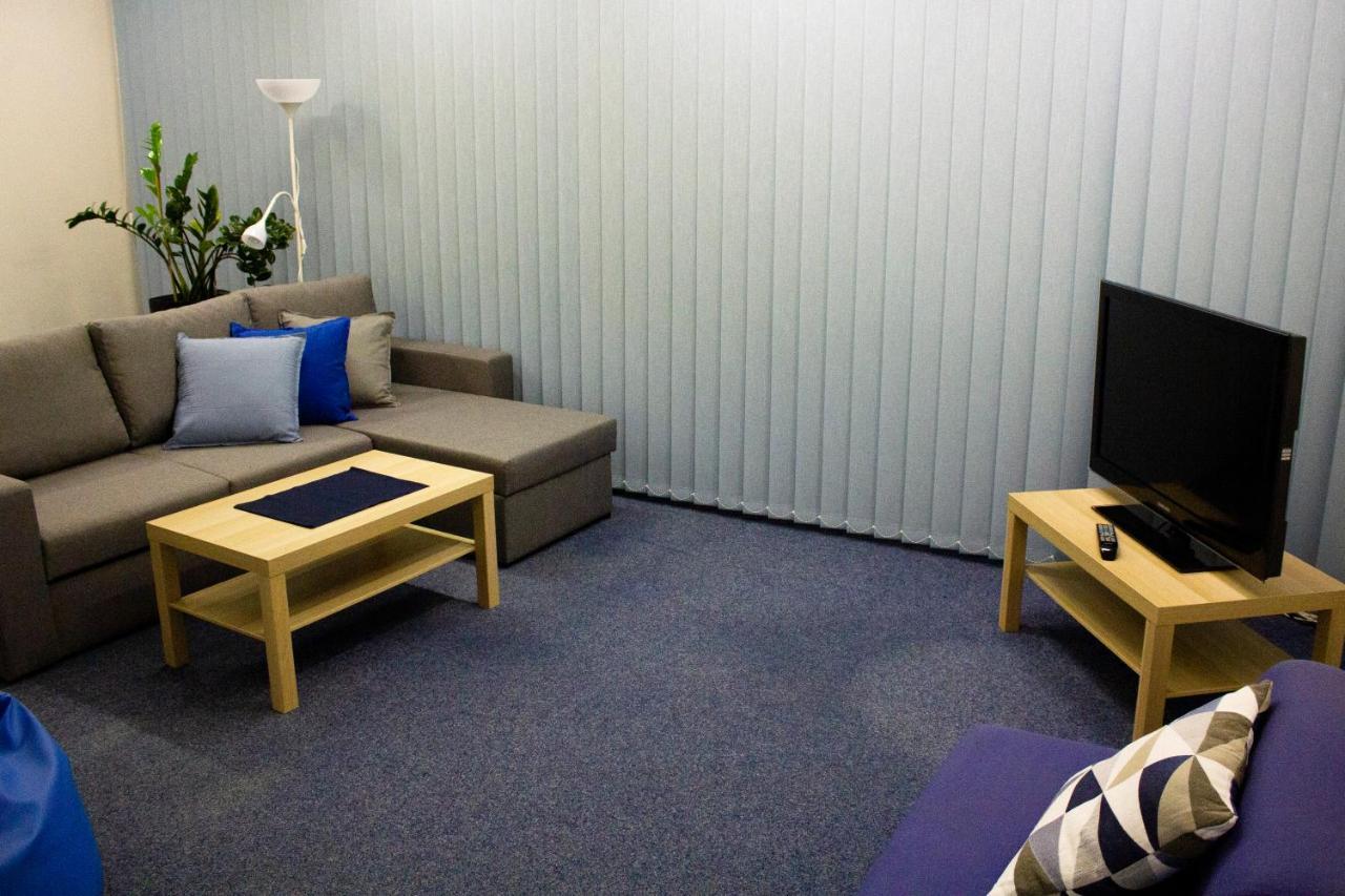 Blue Apartment In Beautiful English Style Garden With Atmosphere Прага Екстериор снимка
