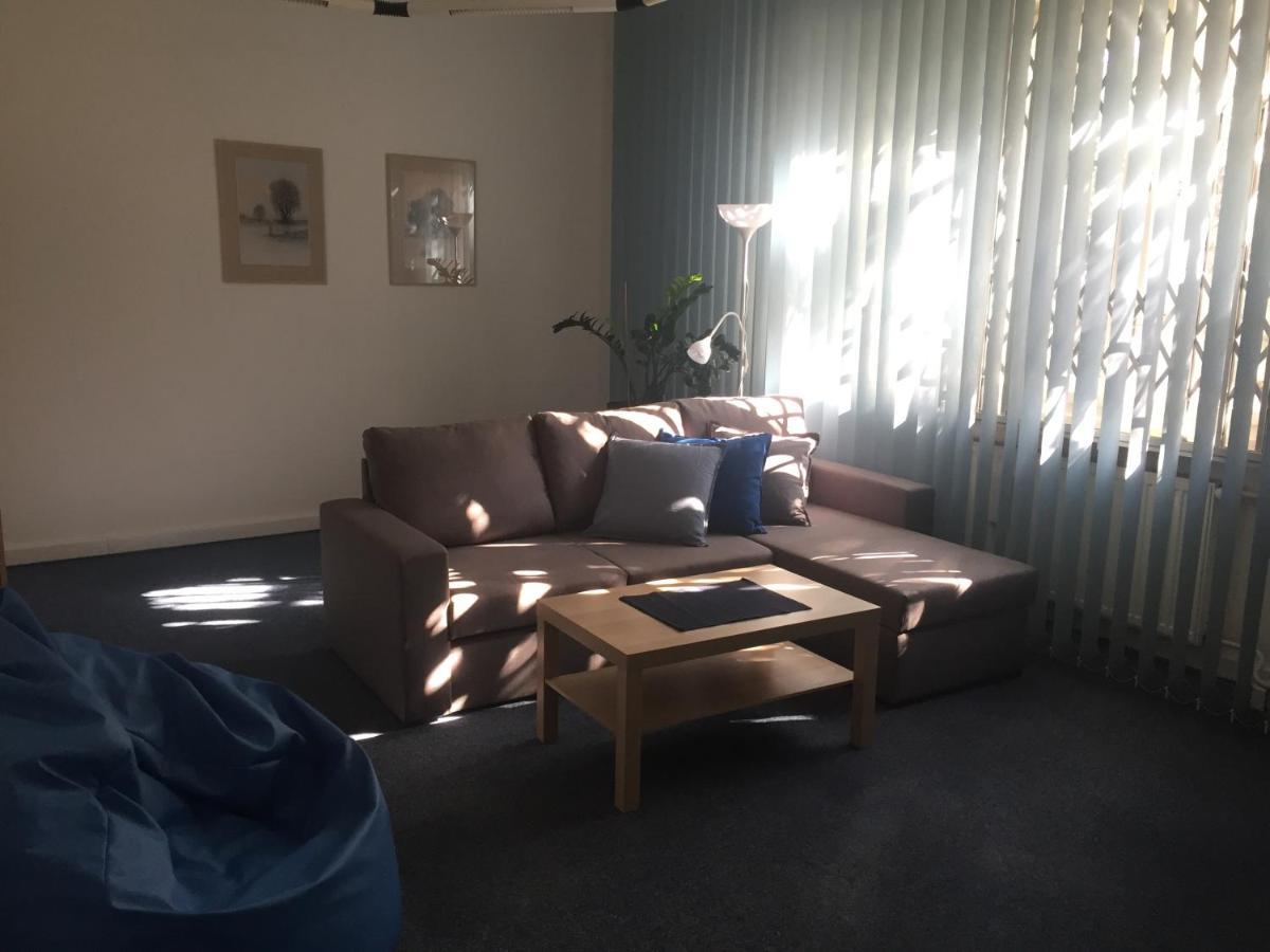 Blue Apartment In Beautiful English Style Garden With Atmosphere Прага Екстериор снимка
